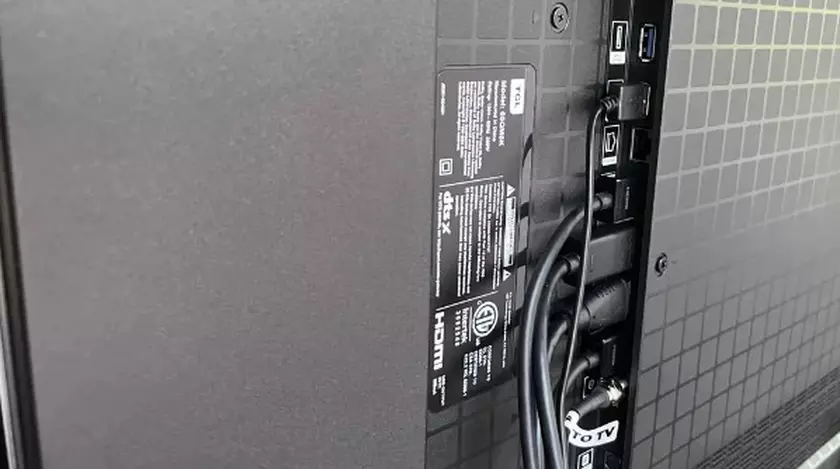 Televisor TCL QM8K Mini-LED para películas de Netflix