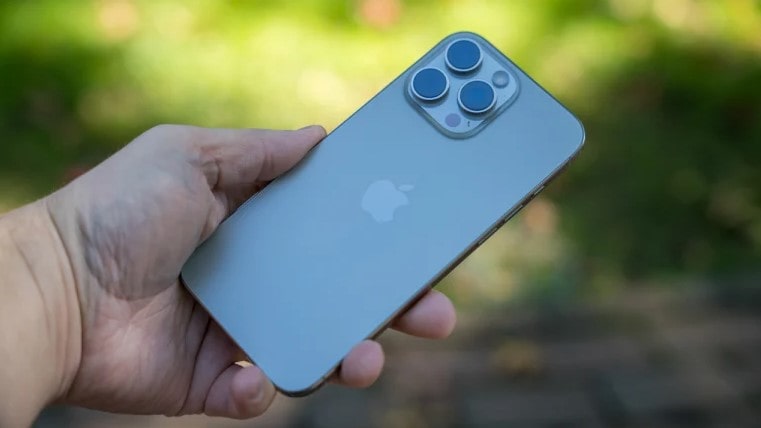 iPhone 16 Pro Max smartphone batería infinita