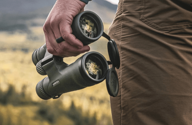 Prismáticos Vortex Razor UHD 18X56 para observar estrellas