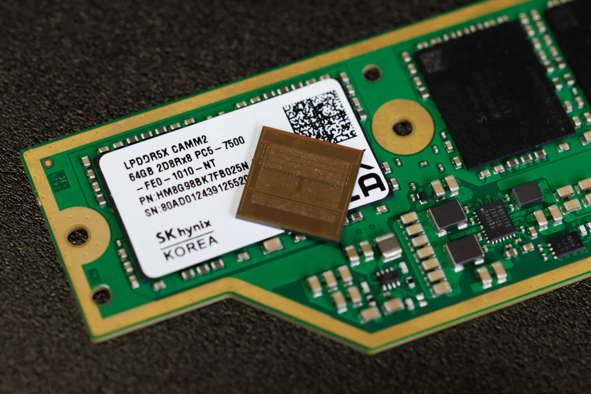 SK Hynix presenta HBM3E de 12 capas: una nueva era de memoria de alta velocidad