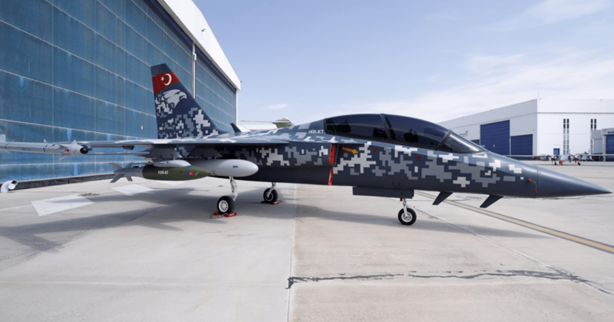 Turquía realiza la primera prueba de vuelo del TAI Hürjet, que se utilizará para entrenar a los pilotos de los cazas de quinta generación F-35 y TAI-TF-X Turquía realiza la primera prueba de vuelo del TAI Hürjet, que se utilizará para entrenar a los pilotos de los cazas de quinta generación F-35 y TAI-TF-X
