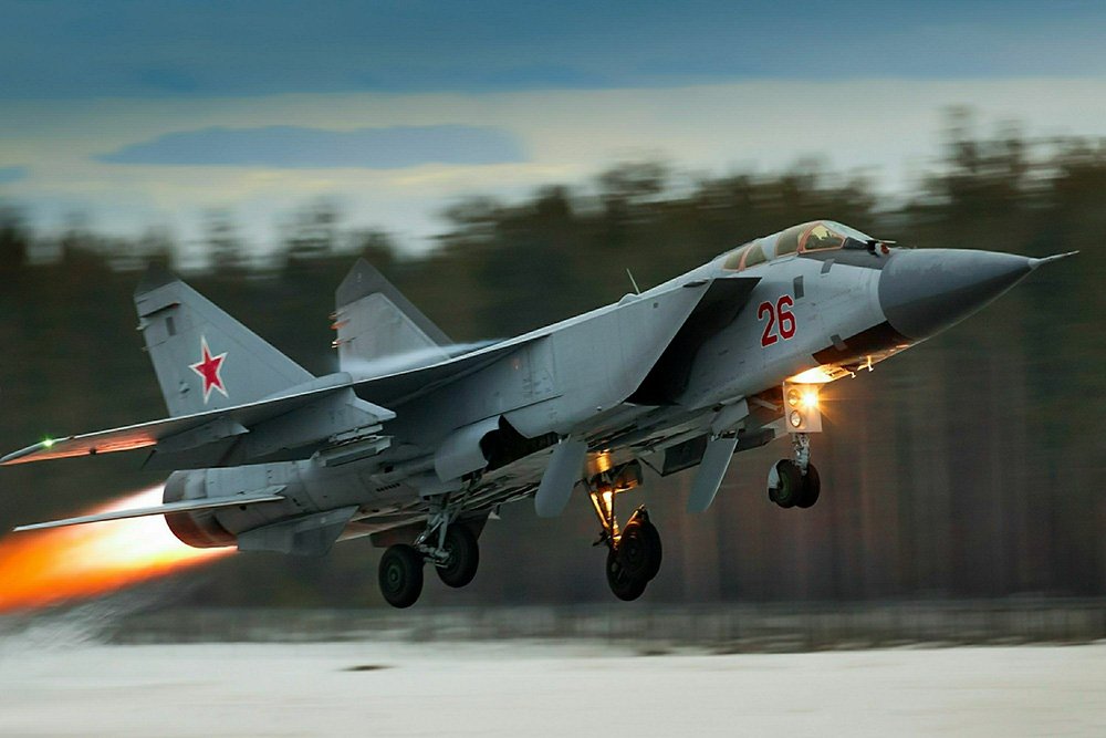 El caza supersónico de cuarta generación MiG-31 se estrella en Rusia El caza supersónico de cuarta generación MiG-31 se estrella en Rusia