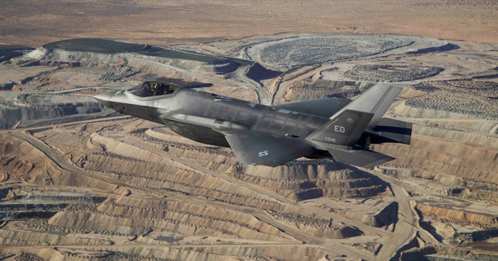 Lockheed Martin promete que la actualización TR-3 para los cazas de quinta generación F-35 Lightning II merecerá la pena. Lockheed Martin promete que la actualización TR-3 para los cazas de quinta generación F-35 Lightning II merecerá la pena.