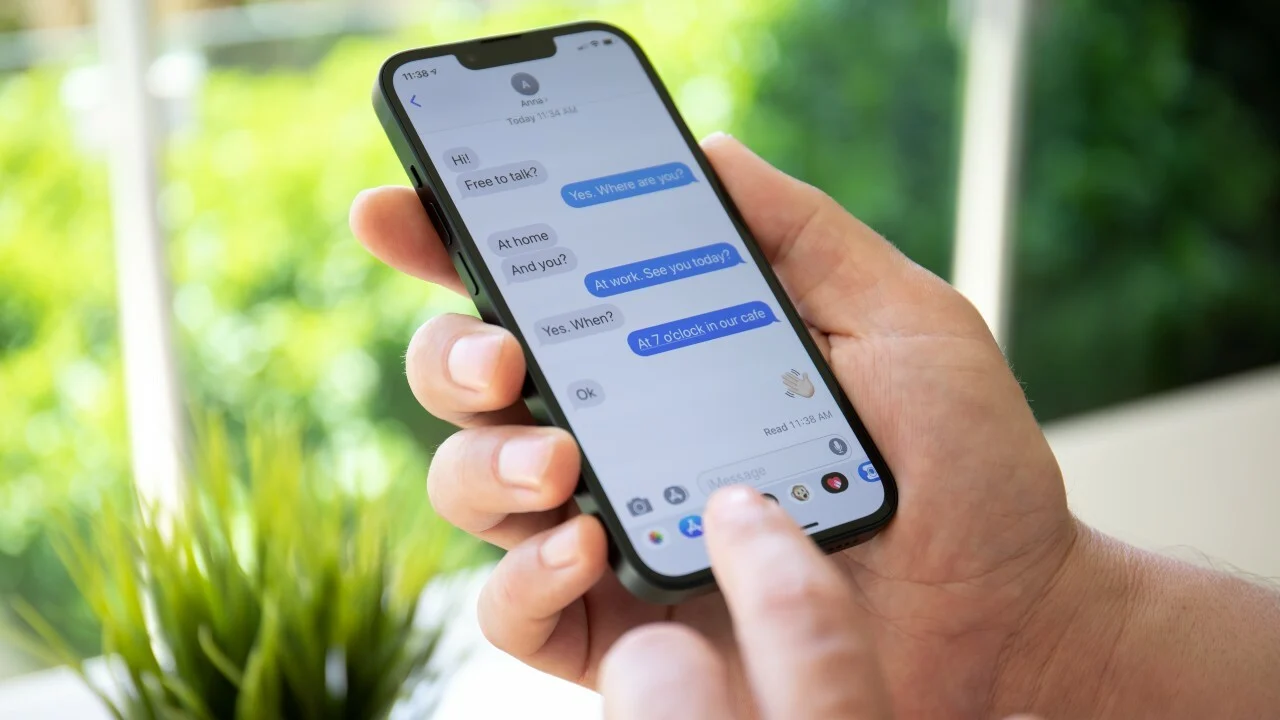 Con el lanzamiento de iOS 17, los chats de grupo entre usuarios de Android e iOS mejorarán, pero parece que sólo para los propietarios de iPhone Con el lanzamiento de iOS 17, los chats de grupo entre usuarios de Android e iOS mejorarán, pero parece que sólo para los propietarios de iPhone