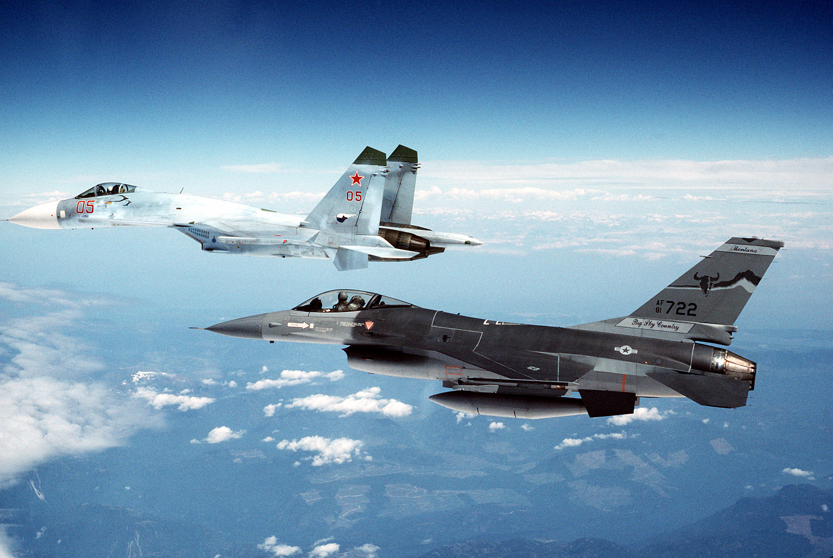 Los senadores estadounidenses piden al Pentágono que dé a Ucrania aviones de combate, sistemas de defensa aérea C-RAM y Avenger Los senadores estadounidenses piden al Pentágono que dé a Ucrania aviones de combate, sistemas de defensa aérea C-RAM y Avenger