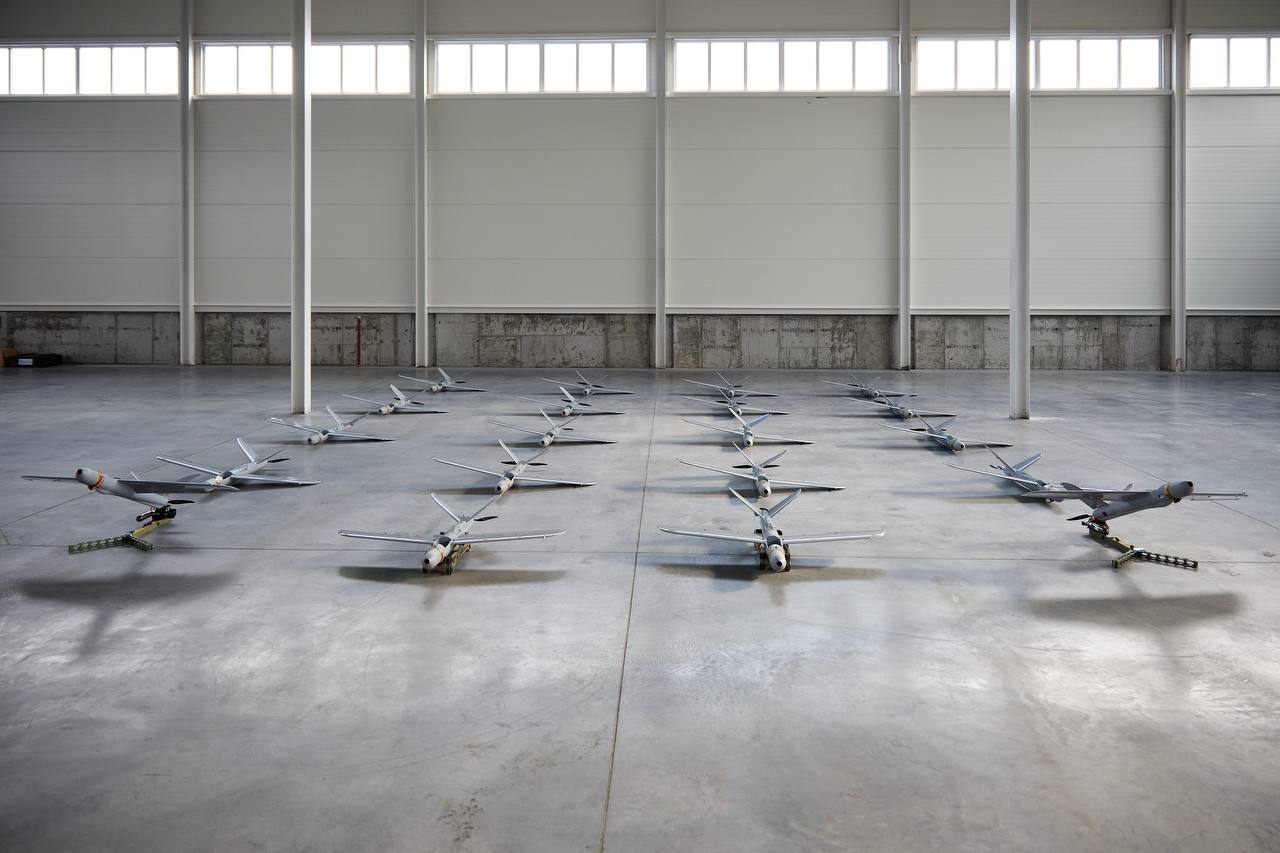 Monobank entregó a las Fuerzas Armadas de Ucrania 20 de los 40 drones kamikaze Warmate adquiridos por ₴64.000.000 Monobank entregó a las Fuerzas Armadas de Ucrania 20 de los 40 drones kamikaze Warmate adquiridos por ₴64.000.000