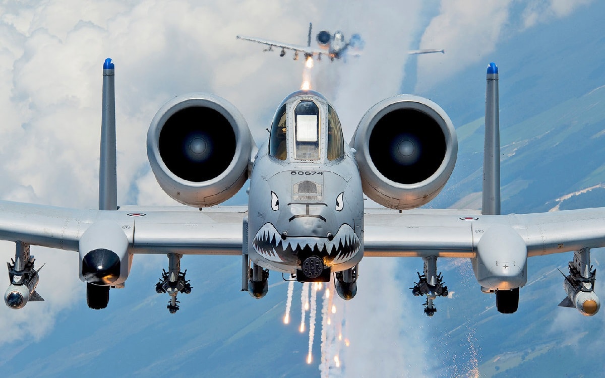 EE.UU. se deshará de cada uno de los casi 300 legendarios aviones de ataque A-10 Thunderbolt II antes de 2029 EE.UU. se deshará de cada uno de los casi 300 legendarios aviones de ataque A-10 Thunderbolt II antes de 2029