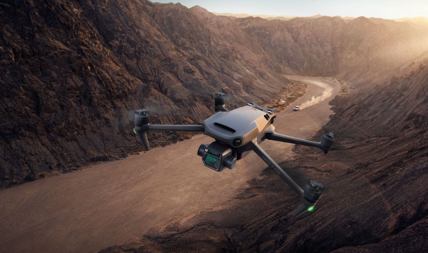 Una selección de misiones brillantes y exitosas de drones de consumo ucranianos en la guerra contra Rusia (video) Una selección de misiones brillantes y exitosas de drones de consumo ucranianos en la guerra contra Rusia (video)