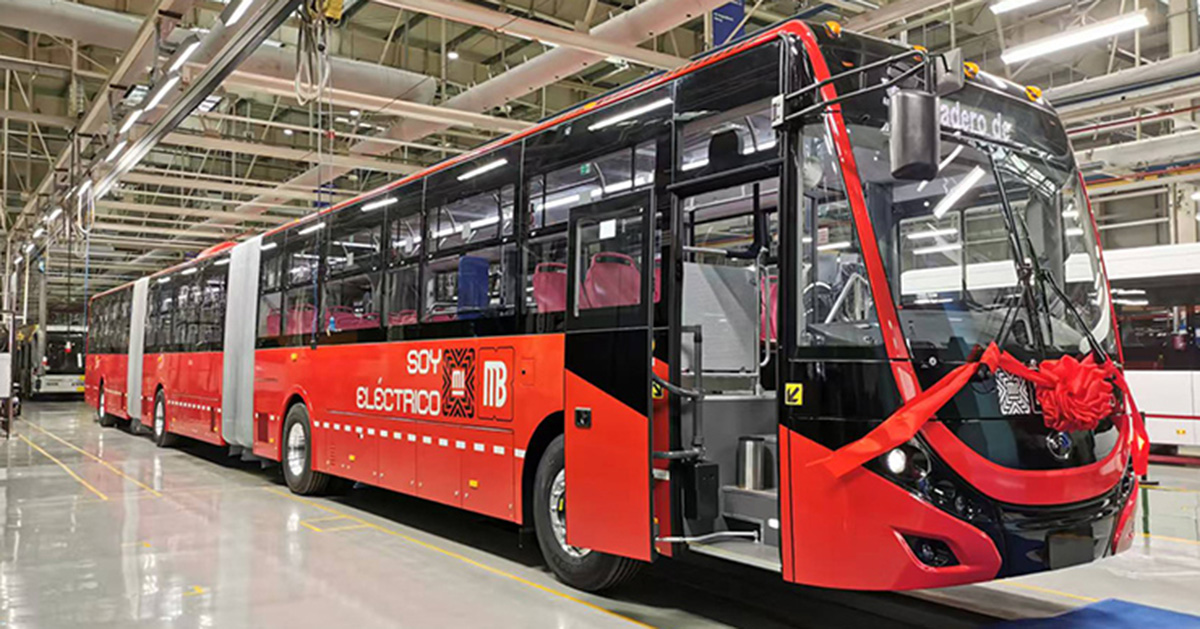 El futuro del transporte eléctrico: un autobús eléctrico de tres secciones de Yutong Autobús eléctrico triseccional Yutong: un nuevo estándar en Zhengzhou