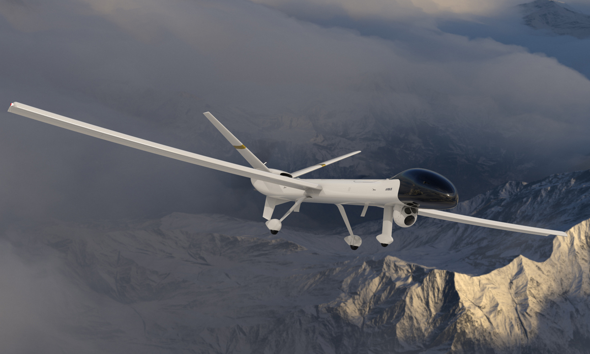 España invierte 500 millones de euros en el desarrollo del dron de reconocimiento SIRTAP, con un alcance de hasta 250 km España invierte 500 millones de euros en el desarrollo del dron de reconocimiento SIRTAP, con un alcance de hasta 250 km