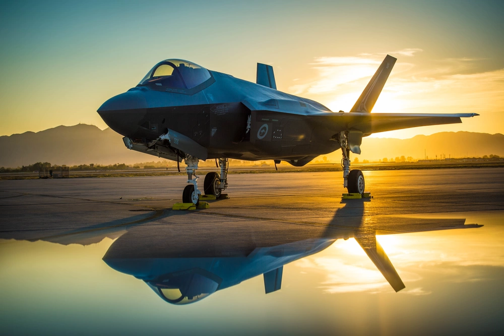 General Electric recibió 303 millones de dólares para desarrollar un motor de ciclo adaptativo para el F-35 Lightning II y el caza de sexta generación