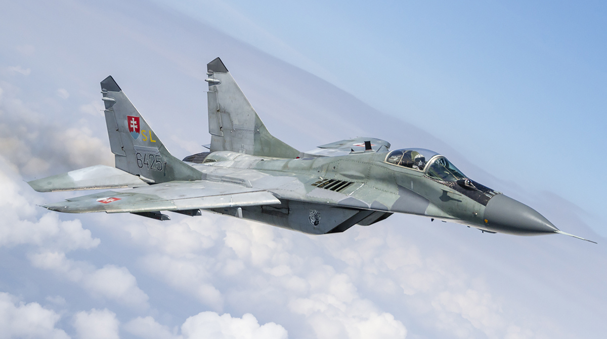 Eslovaquia entrega los primeros cazas MiG-29 a Ucrania; el resto de aviones se entregarán en las próximas semanas Eslovaquia entrega los primeros cazas MiG-29 a Ucrania; el resto de aviones se entregarán en las próximas semanas