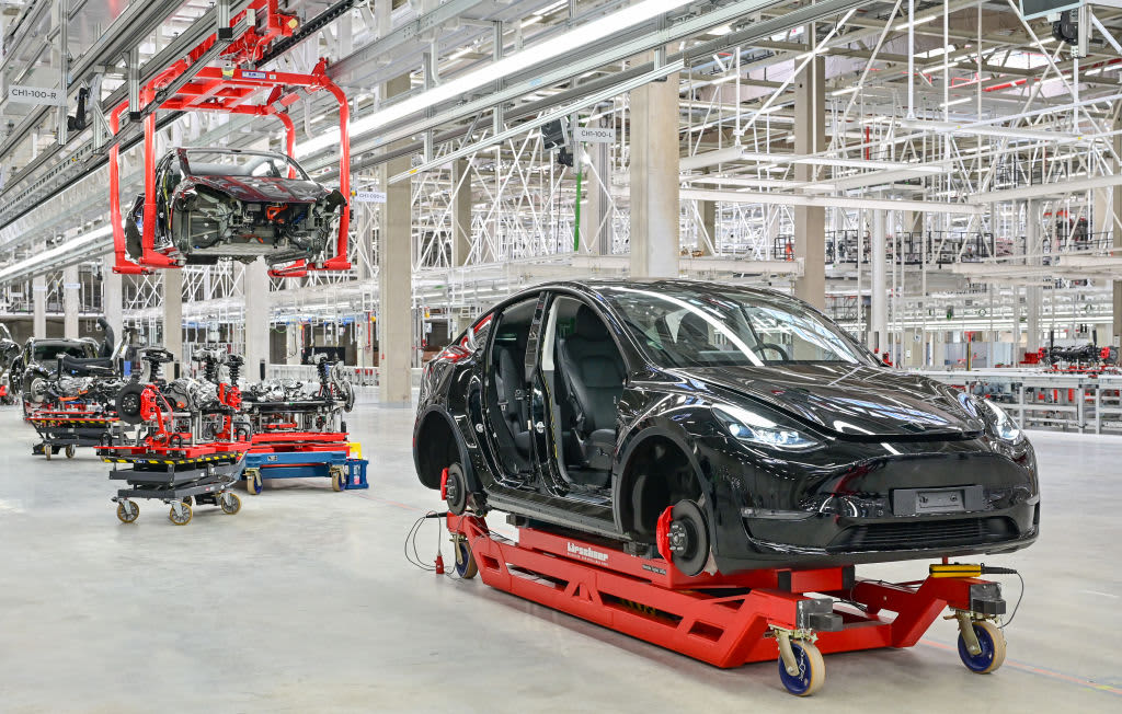 Tesla aumentará el gasto de capital a 7.000-9.000 millones de dólares en 2023 y lo financiará con fondos propios Tesla aumentará el gasto de capital a 7.000-9.000 millones de dólares en 2023 y lo financiará con fondos propios