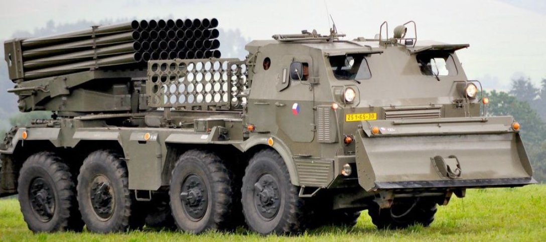 VSU presenta el RM-70 Vampire, una mejora de 165.000 dólares que dispara 40 cohetes en 20 segundos VSU presenta el RM-70 Vampire, una mejora de 165.000 dólares que dispara 40 cohetes en 20 segundos