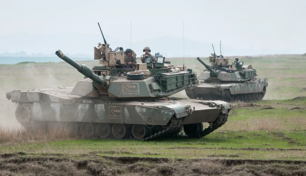 Taiwán ha encargado 108 carros de combate M1A2T Abrams por valor de 2.200 millones de dólares y tiene previsto recibir 38 vehículos de combate el año que viene. Taiwán ha encargado 108 carros de combate M1A2T Abrams por valor de 2.200 millones de dólares y tiene previsto recibir 38 vehículos de combate el año que viene.