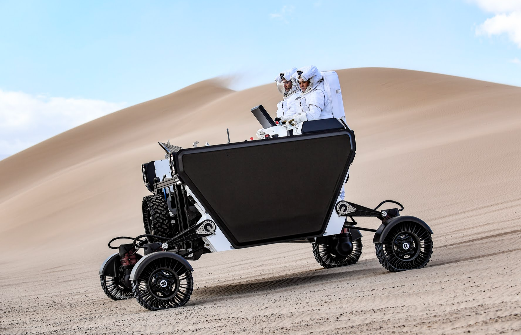 Starship enviará a la Luna un rover FLEX gigante capaz de transportar personas