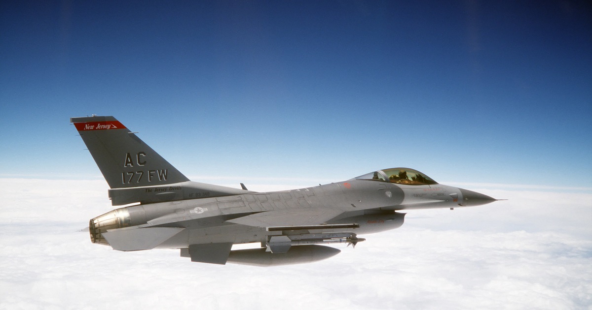 La OTAN retoma la idea de transferir cazas MiG-29 y F-16 Fighting Falcon a Ucrania La OTAN retoma la idea de transferir cazas MiG-29 y F-16 Fighting Falcon a Ucrania