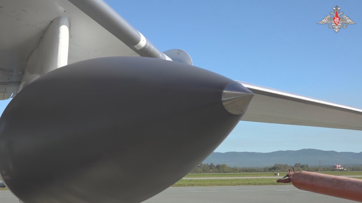 Los rusos dijeron que habían modernizado un misil de crucero desconocido para el bombardero Tu-22M3 y aumentado el peso de la ojiva a 1.750 kg. Los rusos dijeron que habían modernizado un misil de crucero desconocido para el bombardero Tu-22M3 y aumentado el peso de la ojiva a 1.750 kg.