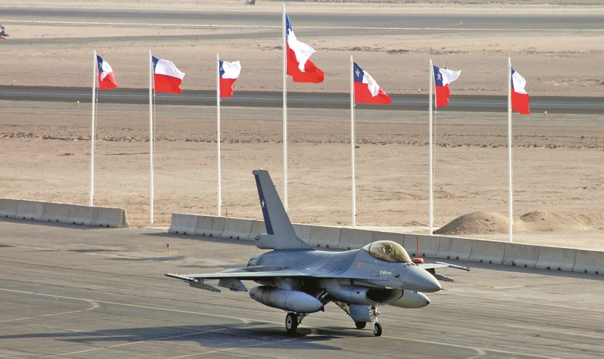 Lockheed Martin actualizará todos los cazas F-16 Fighting Falcon chilenos al estándar M6.6 por 177 millones de dólares Lockheed Martin actualizará todos los cazas F-16 Fighting Falcon chilenos al estándar M6.6 por 177 millones de dólares