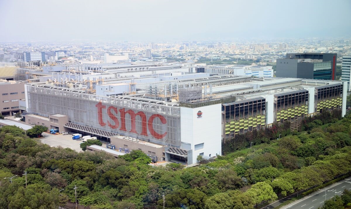TSMC decide construir en verano una planta de 10.000 millones de euros en Alemania para producir semiconductores de 28 nm TSMC decide construir en verano una planta de 10.000 millones de euros en Alemania para producir semiconductores de 28 nm