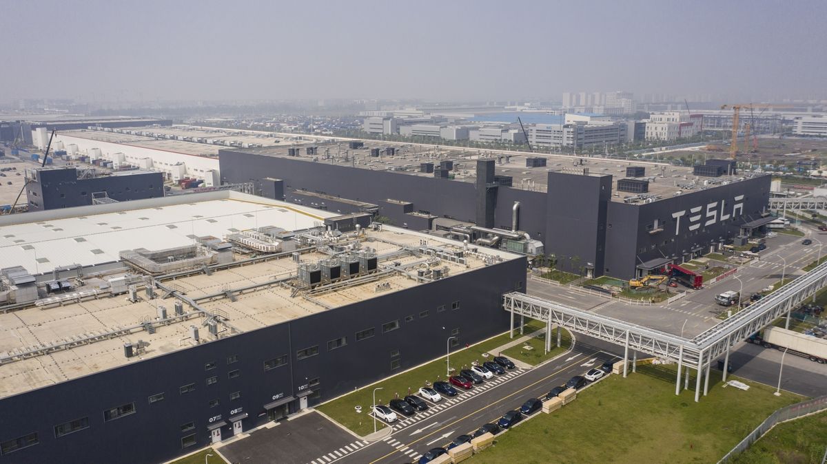 China prohíbe la ampliación de la planta de Tesla en Shanghai por los vínculos de la empresa con Starlink China prohíbe la ampliación de la planta de Tesla en Shanghai por los vínculos de la empresa con Starlink
