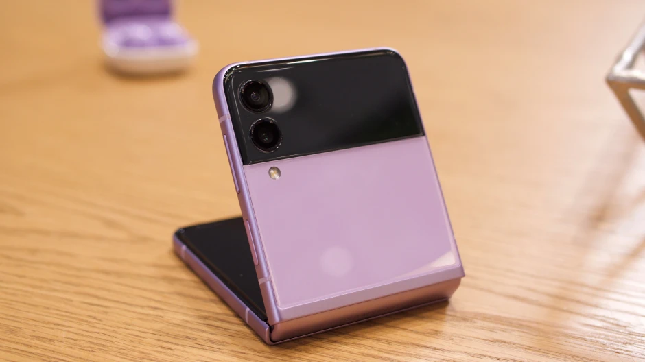 Samsung Galaxy Flip 4 recibirá Snapdragon 8 Gen1+, mayor batería y costará menos que su antecesor Samsung Galaxy Flip 4 recibirá Snapdragon 8 Gen1+, mayor batería y costará menos que su antecesor