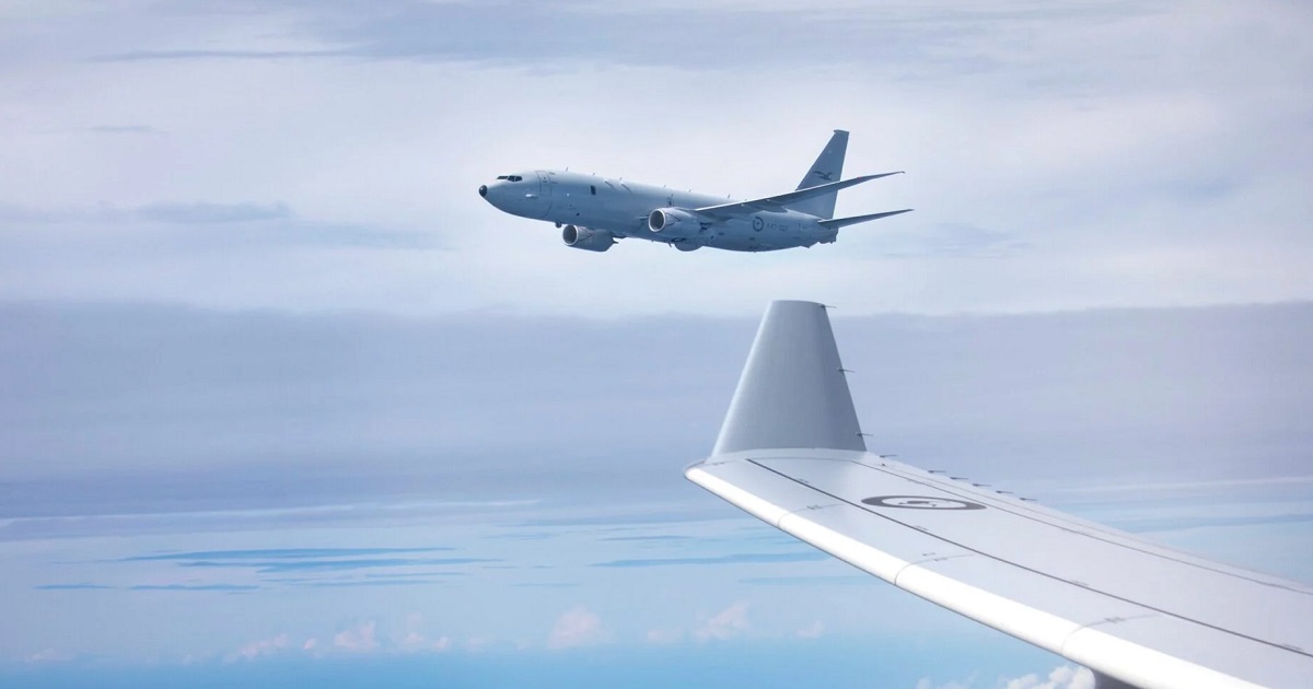 Australia está modernizando 14 aviones de patrulla Boeing P-8A Poseidon para mejorar sus capacidades de reconocimiento y guerra antisubmarina. Australia está modernizando 14 aviones de patrulla Boeing P-8A Poseidon para mejorar sus capacidades de reconocimiento y guerra antisubmarina.