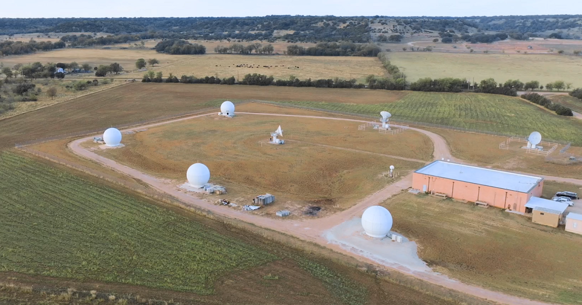 Apple gastará 450 millones de dólares para lanzar el servicio de emergencia por satélite para el iPhone 14: estará disponible a finales de otoño en Estados Unidos y Canadá Apple gastará 450 millones de dólares para lanzar el servicio de emergencia por satélite para el iPhone 14: estará disponible a finales de otoño en Estados Unidos y Canadá