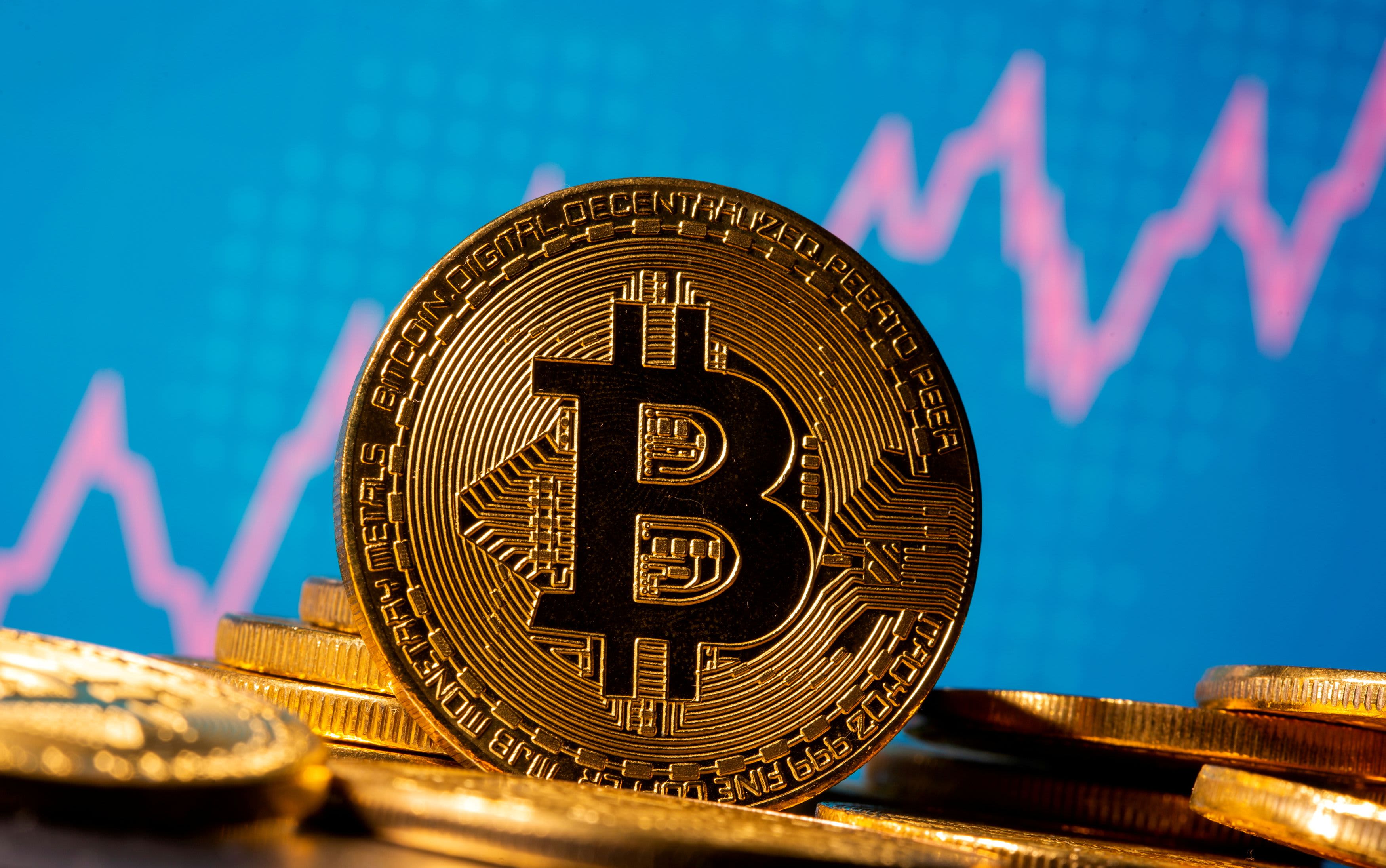 El Bitcoin se dirige a un precio récord de más de 62.000 dólares El Bitcoin se dirige a un precio récord de más de 62.000 dólares