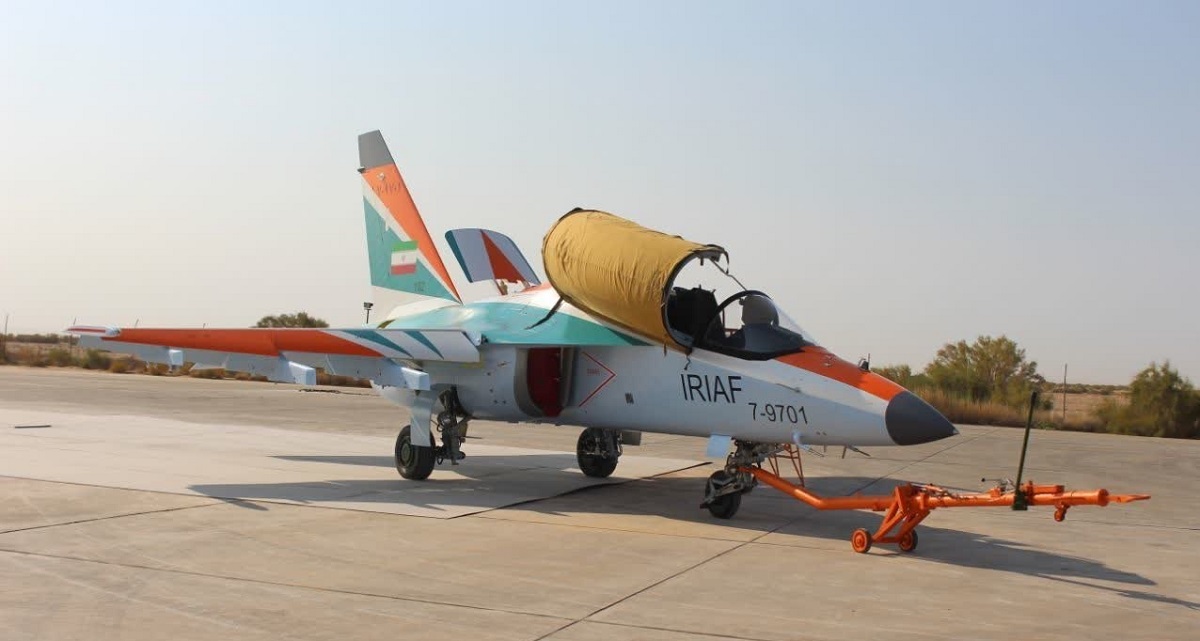 Irán ha recibido el primer avión de entrenamiento ruso Yak-130 antes de la entrega de los cazas Su-35 de cuarta generación. Irán ha recibido el primer avión de entrenamiento ruso Yak-130 antes de la entrega de los cazas Su-35 de cuarta generación.