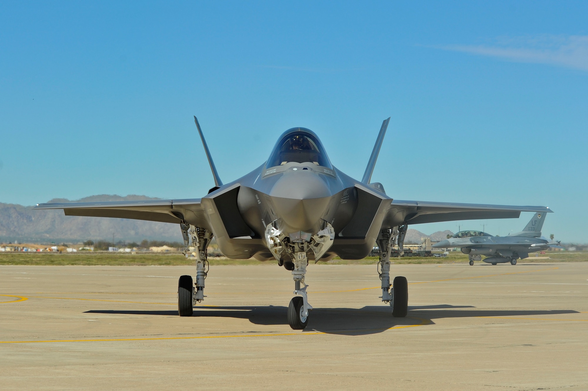 El F-35 Lightning II toma el control de Europa: el caza de quinta generación estadounidense casi se impone al Rafale, al Gripen y al Eurofighter El F-35 Lightning II toma el control de Europa: el caza de quinta generación estadounidense casi se impone al Rafale, al Gripen y al Eurofighter