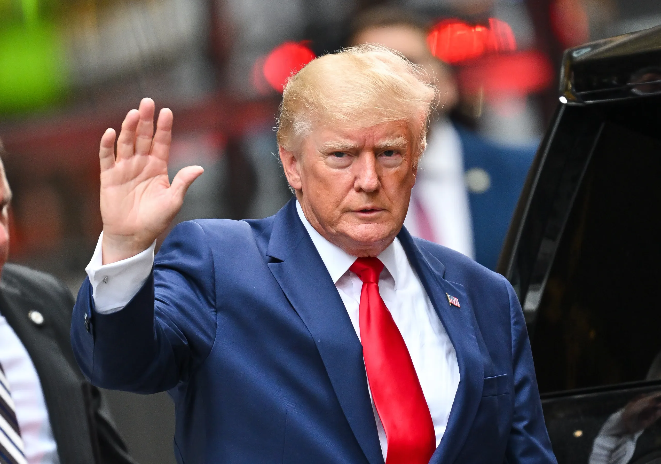 El NFT de Donald Trump comenzó a revenderse con un sobreprecio de hasta el 45.200%: la imagen más cara cuesta 44.900 dólares