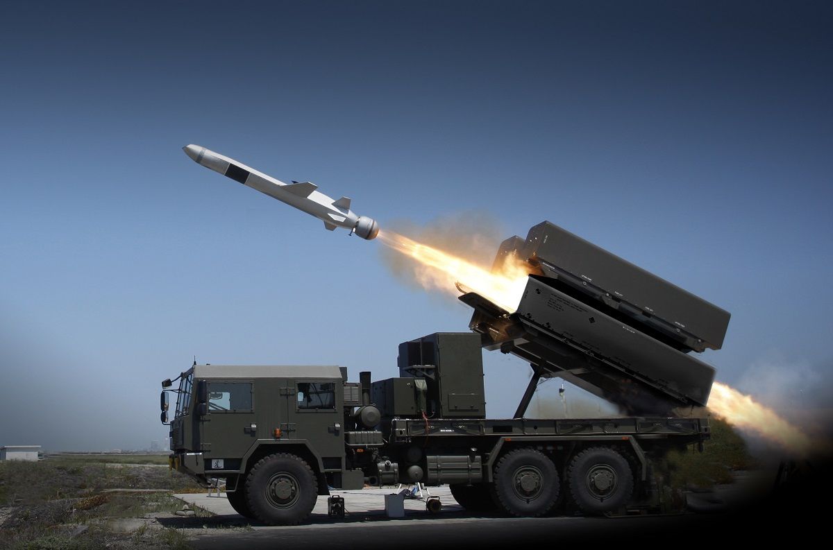 Letonia quiere comprar misiles antibuque NSM noruegos con un alcance de lanzamiento de 185 km Letonia quiere comprar misiles antibuque NSM noruegos con un alcance de lanzamiento de 185 km