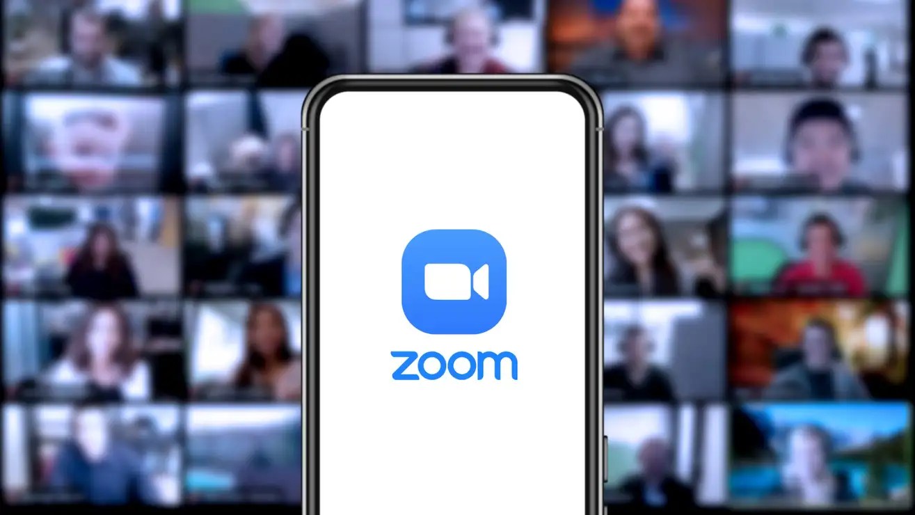 Zoom ha cambiado sus condiciones de uso tras las acusaciones de entrenamiento de IA con datos de usuarios Zoom ha cambiado sus condiciones de uso tras las acusaciones de entrenamiento de IA con datos de usuarios
