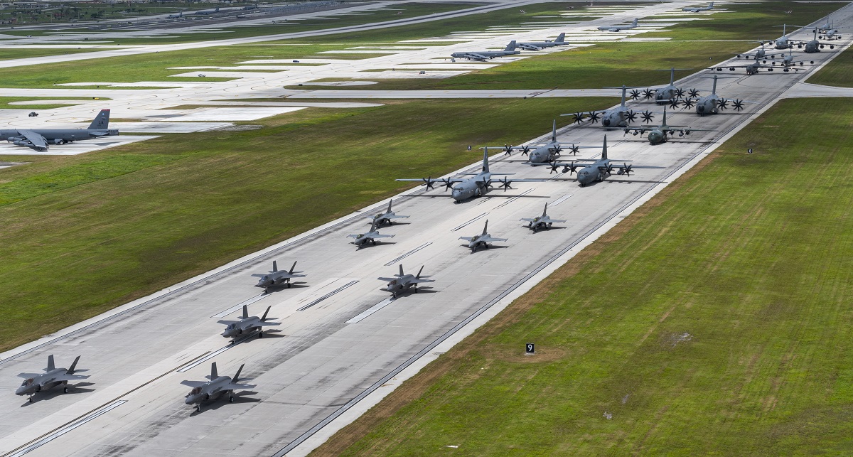 Aviones de combate F-35 y Rafale, un bombardero nuclear B-52H y otros 11 aviones de EE.UU., Francia, Reino Unido, Dinamarca, Canadá y Japón surcaron los cielos de Guam al mismo tiempo. Aviones de combate F-35 y Rafale, un bombardero nuclear B-52H y otros 11 aviones de EE.UU., Francia, Reino Unido, Dinamarca, Canadá y Japón surcaron los cielos de Guam al mismo tiempo.