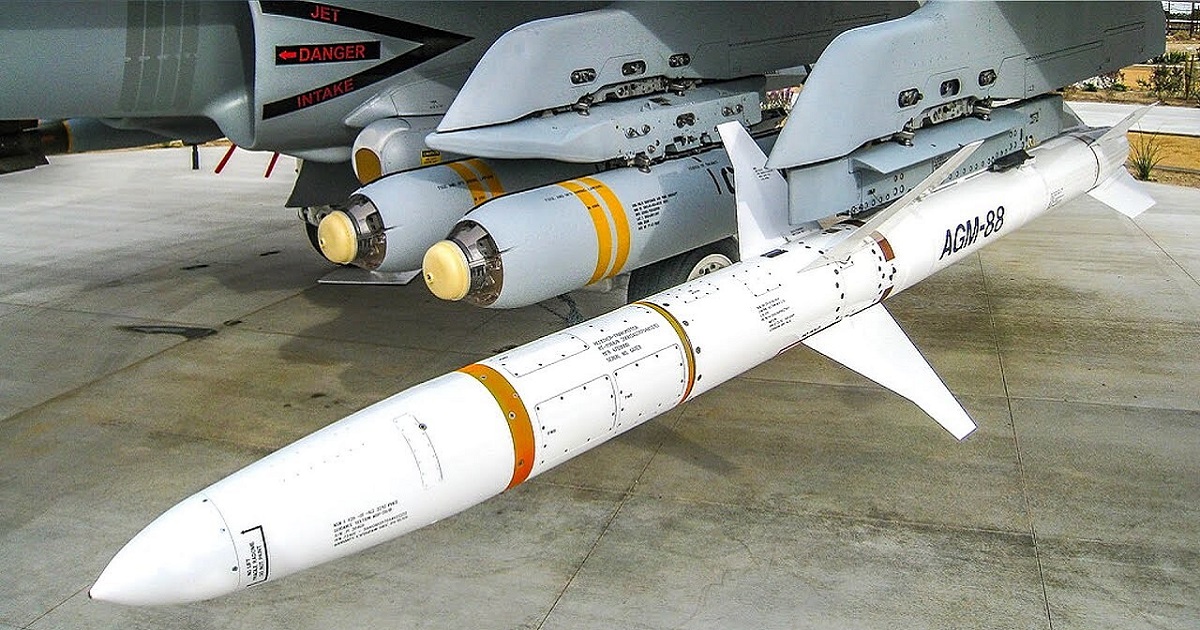 Estados Unidos convertirá los AGM-88 HARM en objetivos aéreos supersónicos para sustituir a los drones AQM-37 Typhon Estados Unidos convertirá los AGM-88 HARM en objetivos aéreos supersónicos para sustituir a los drones AQM-37 Typhon