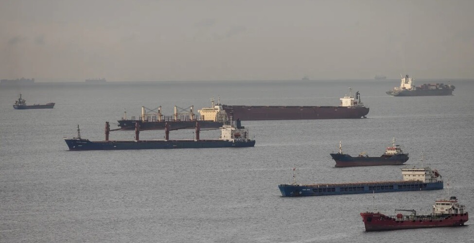 El Ministerio de Defensa ruso declara la guerra naval e insinúa destruir todos los buques que lleguen a Ucrania