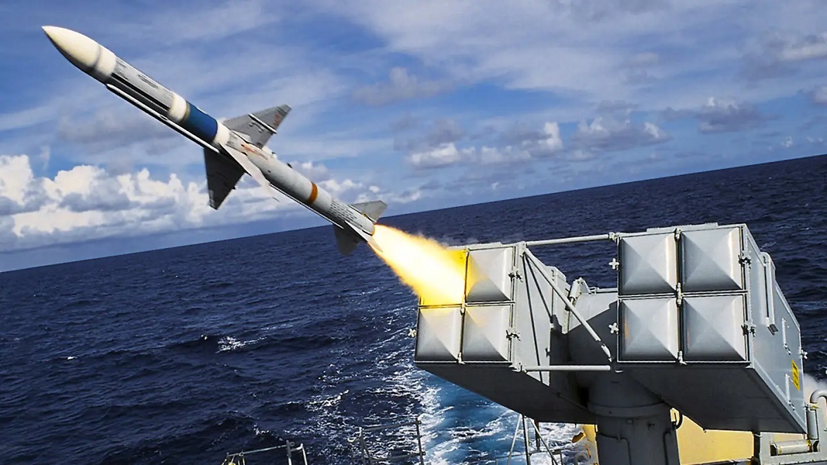 Bélgica ha comprado misiles Sea Sparrow a Alemania, que pronto podrían estar armados con sistemas de misiles tierra-aire Buk Bélgica ha comprado misiles Sea Sparrow a Alemania, que pronto podrían estar armados con sistemas de misiles tierra-aire Buk