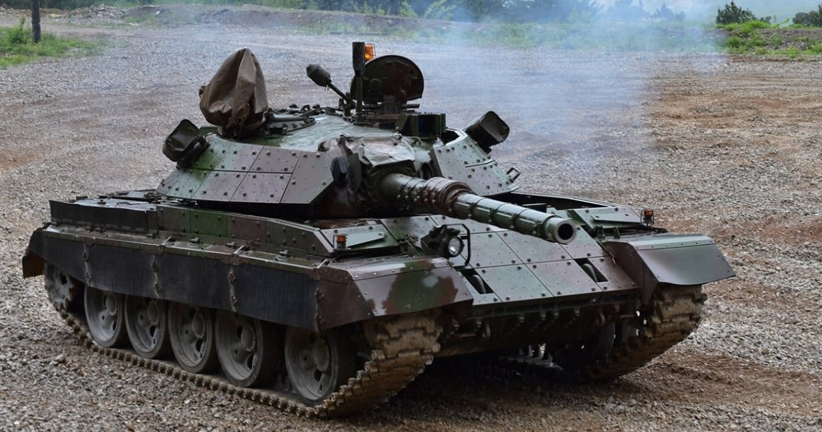 Ucrania recibió 28 tanques M-55S mejorados con un nuevo cañón y un potente motor Ucrania recibió 28 tanques M-55S mejorados con un nuevo cañón y un potente motor
