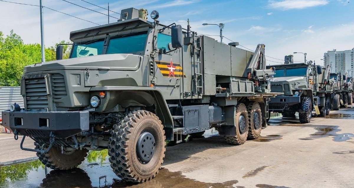 Los rusos volvieron a afirmar que Ucrania estaba utilizando el último sistema de lanzallamas pesados TOS-2 "Tosochka" con misiles termobáricos, pero de nuevo sin pruebas