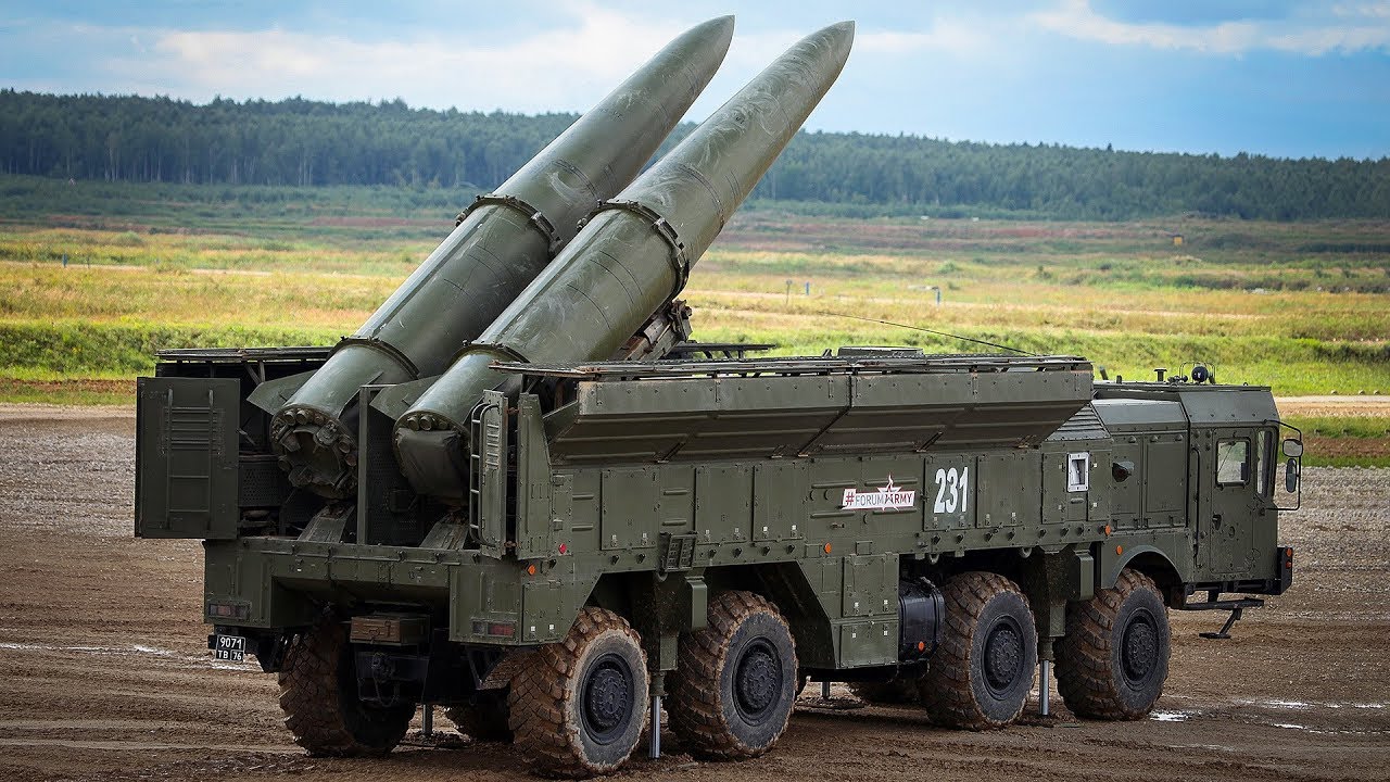El cohete ruso Iskander se desintegró en el cielo sobre Belgorod inmediatamente después del lanzamiento El cohete ruso Iskander se desintegró en el cielo sobre Belgorod inmediatamente después del lanzamiento