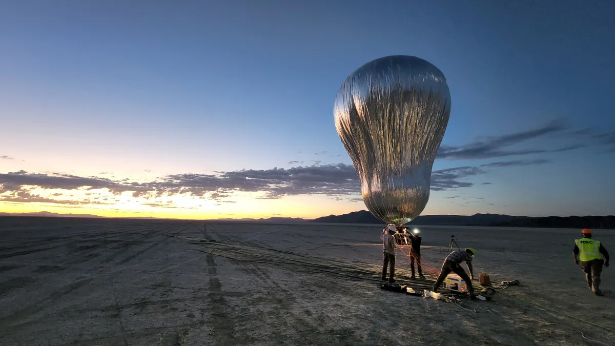 La NASA prueba un globo robótico para estudiar Venus La NASA prueba un globo robótico para estudiar Venus