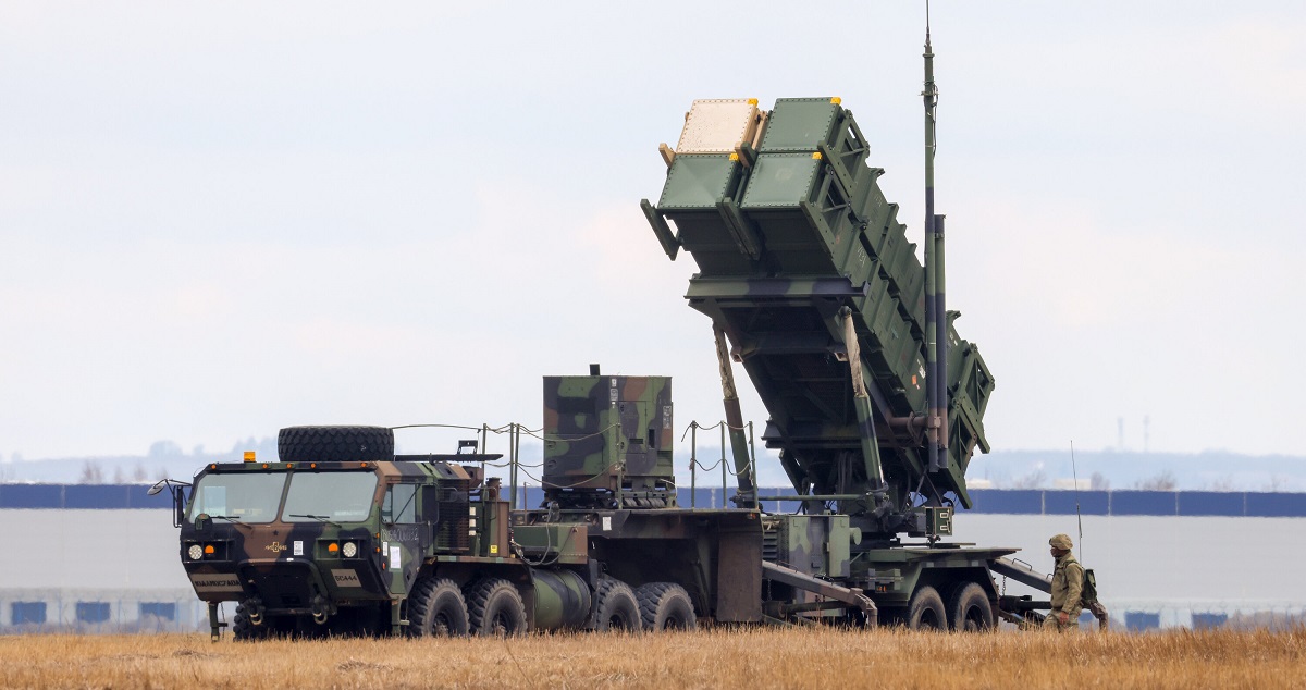 España destinará 1.400 millones de euros a modernizar tres baterías Patriot y comprar una cuarta con misiles PAC-3 MSE España destinará 1.400 millones de euros a modernizar tres baterías Patriot y comprar una cuarta con misiles PAC-3 MSE
