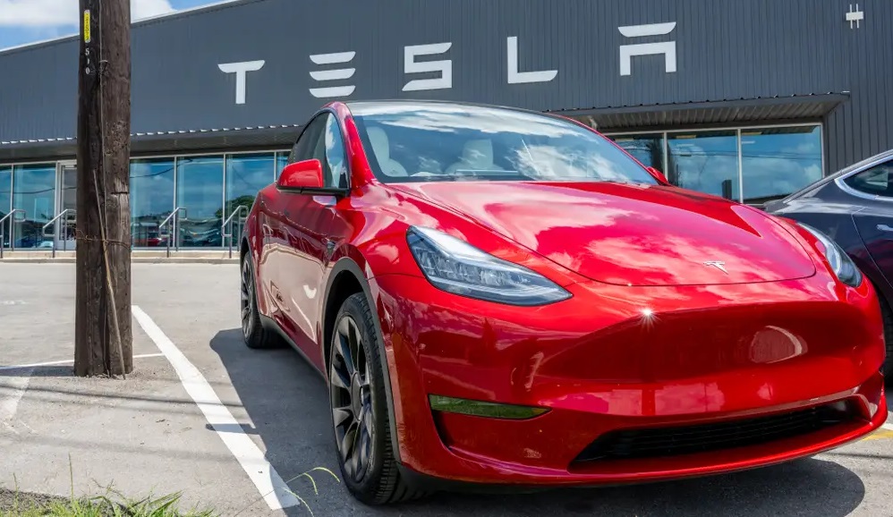 Tesla sigue siendo la marca de coches más segura pese a las 95 muertes por Autopilot e incendios Tesla sigue siendo la marca de coches más segura pese a las 95 muertes por Autopilot e incendios