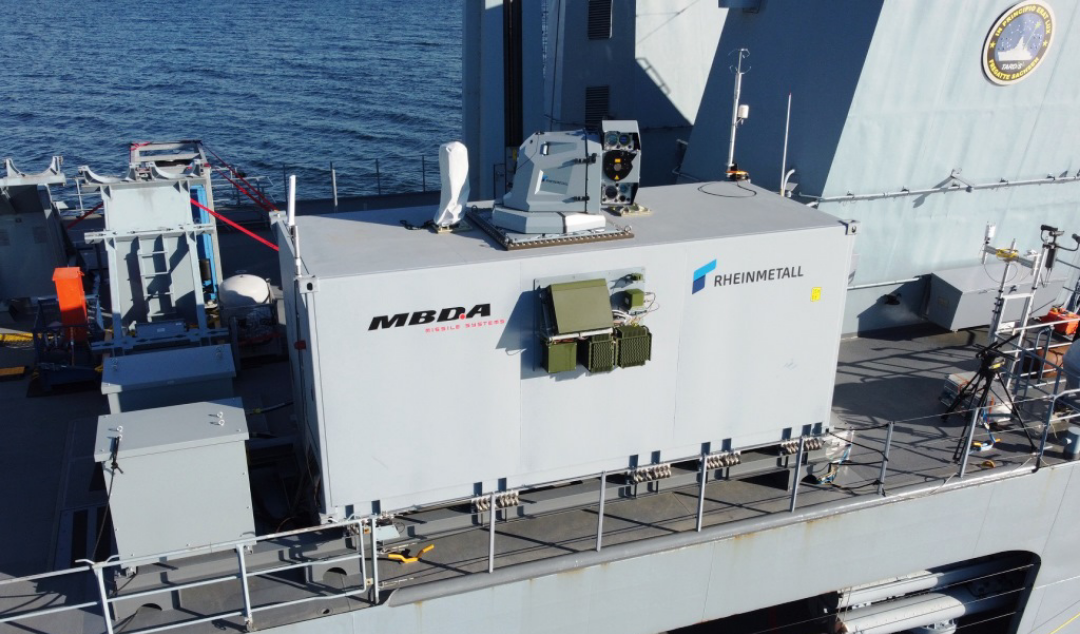 MBDA Deutschland y Rheinmetall prueban un arma láser de combate en la fragata alemana Sachsen