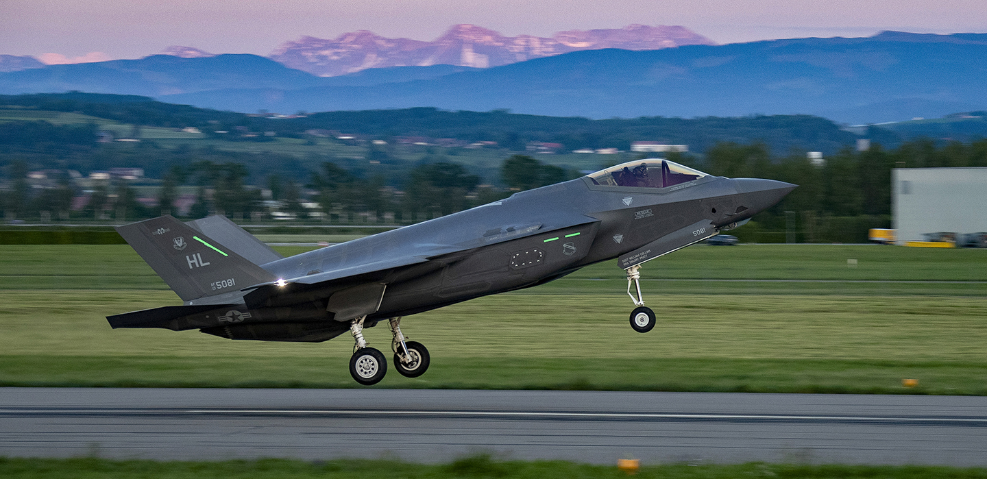 Suiza podrá comprar 36 cazas F-35 Lightning II de quinta generación por 6.000.000 de dólares Suiza podrá comprar 36 cazas F-35 Lightning II de quinta generación por 6.000.000 de dólares