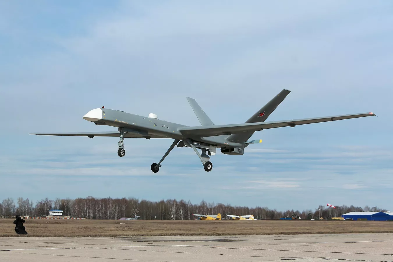 En 2022, Rusia completará las pruebas de los drones Orion mejorados con comunicaciones por satélite y un alcance de 250 km, pero esto no es seguro En 2022, Rusia completará las pruebas de los drones Orion mejorados con comunicaciones por satélite y un alcance de 250 km, pero esto no es seguro