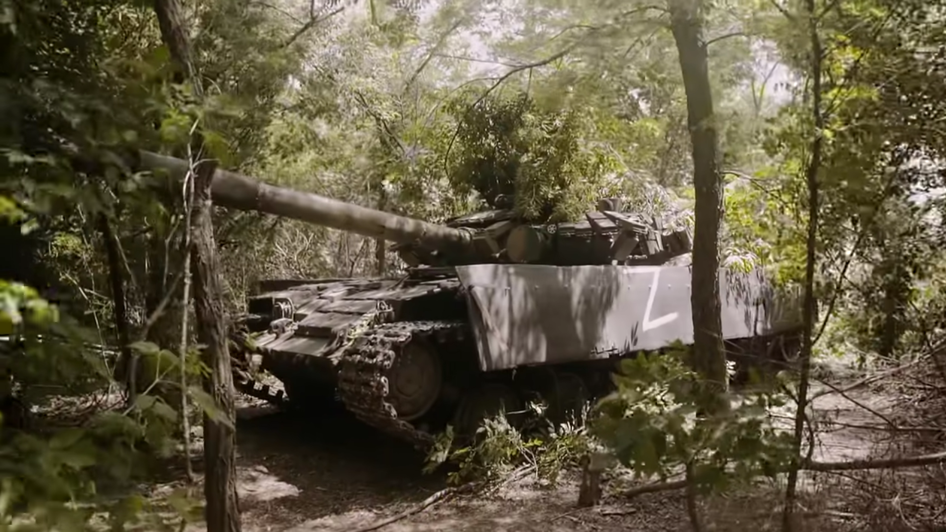 Las AFU muestran imágenes únicas de la caza de tanques rusos (vídeo) Las AFU muestran imágenes únicas de la caza de tanques rusos (vídeo)