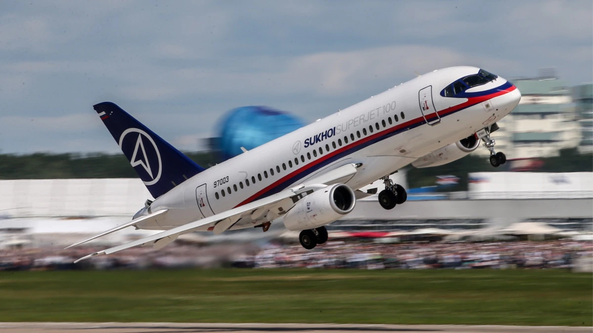 Rusia comienza a desmantelar los Sukhoi Superjet 100, Airbus 350 y Boeing 737 por piezas debido a las sanciones Rusia comienza a desmantelar los Sukhoi Superjet 100, Airbus 350 y Boeing 737 por piezas debido a las sanciones