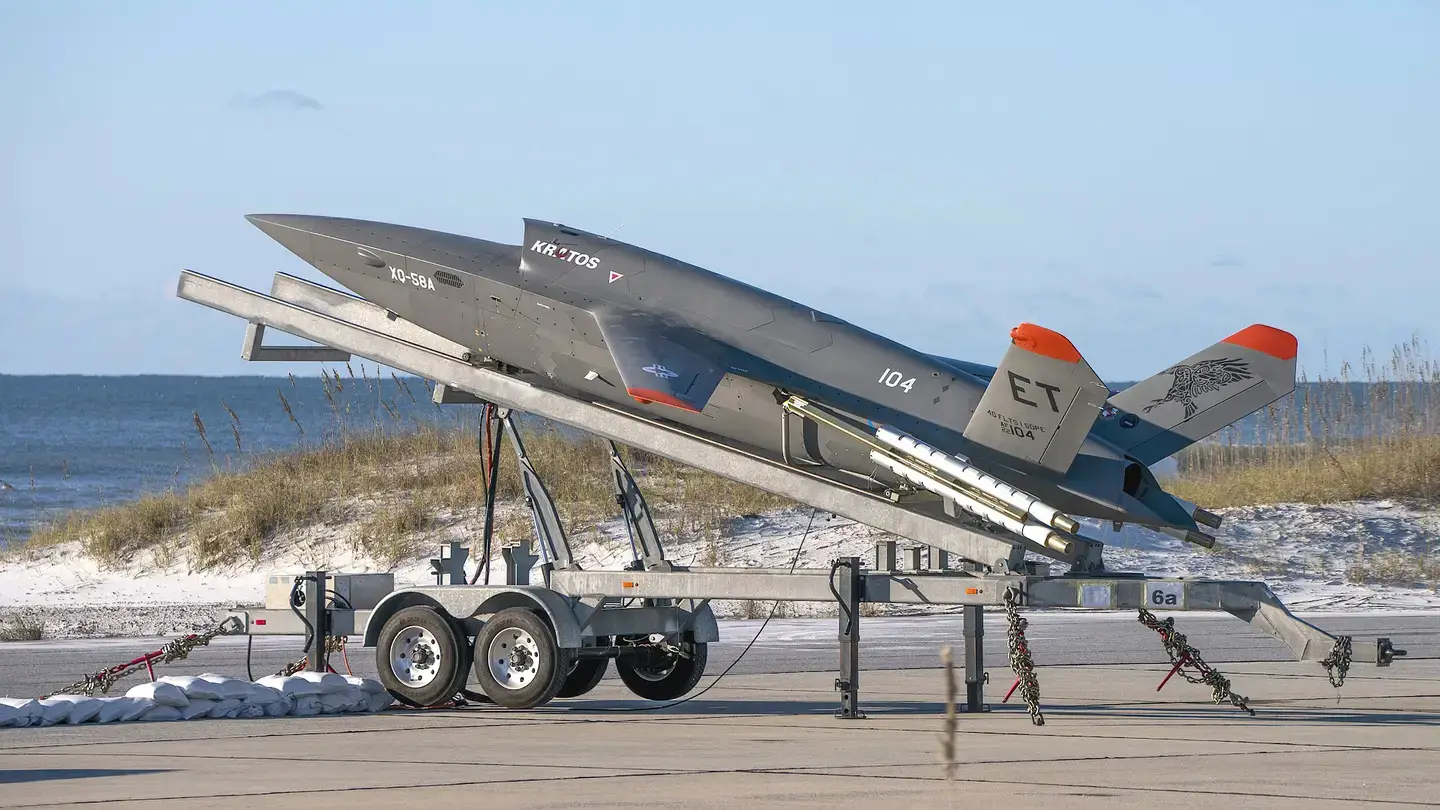 6,5 millones de dólares por un dron: Kratos revela el coste del dron sigiloso mejorado XQ-58A Valkyrie 6,5 millones de dólares por un dron: Kratos revela el coste del dron sigiloso mejorado XQ-58A Valkyrie